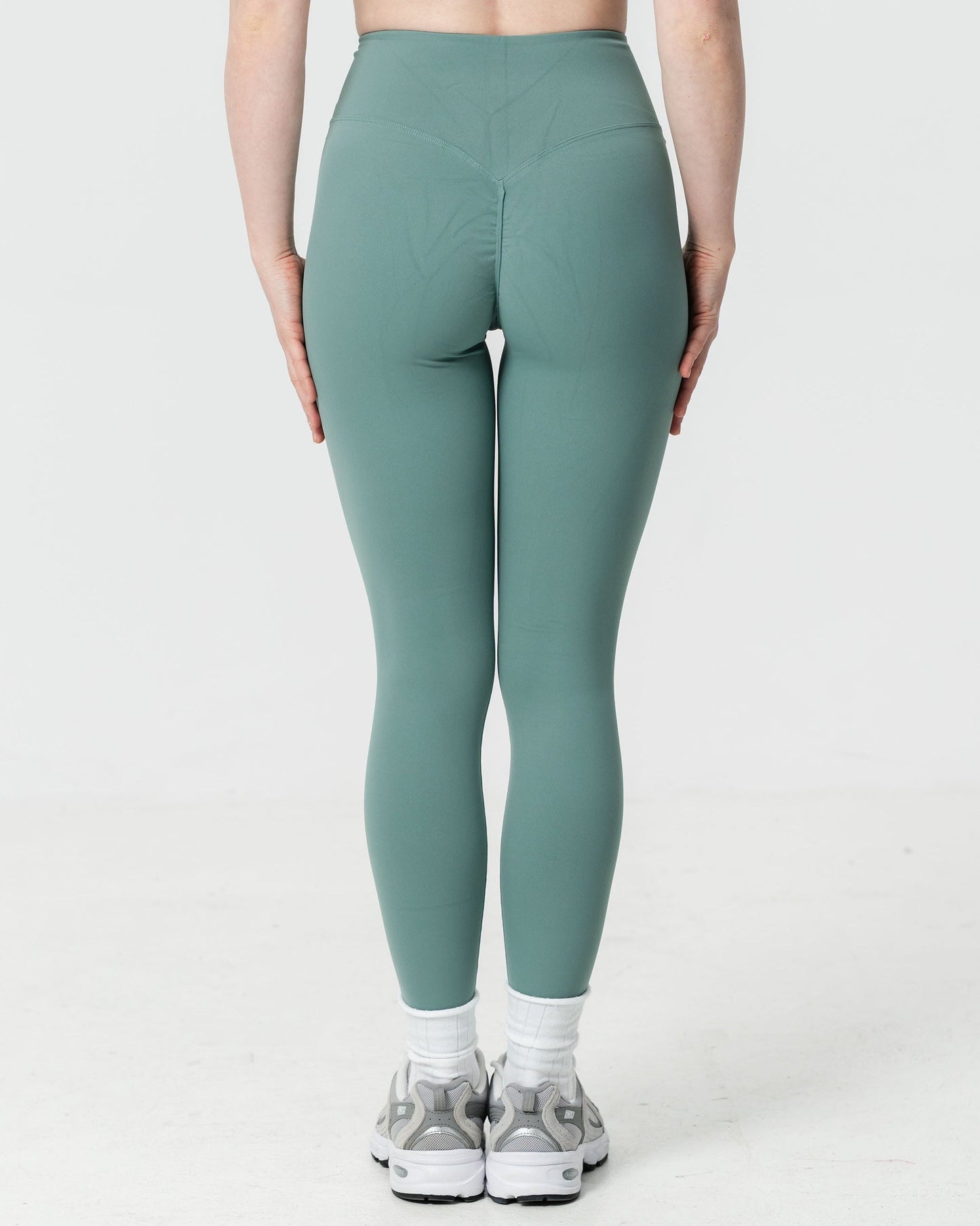 Active Leggings in Aqua Mist