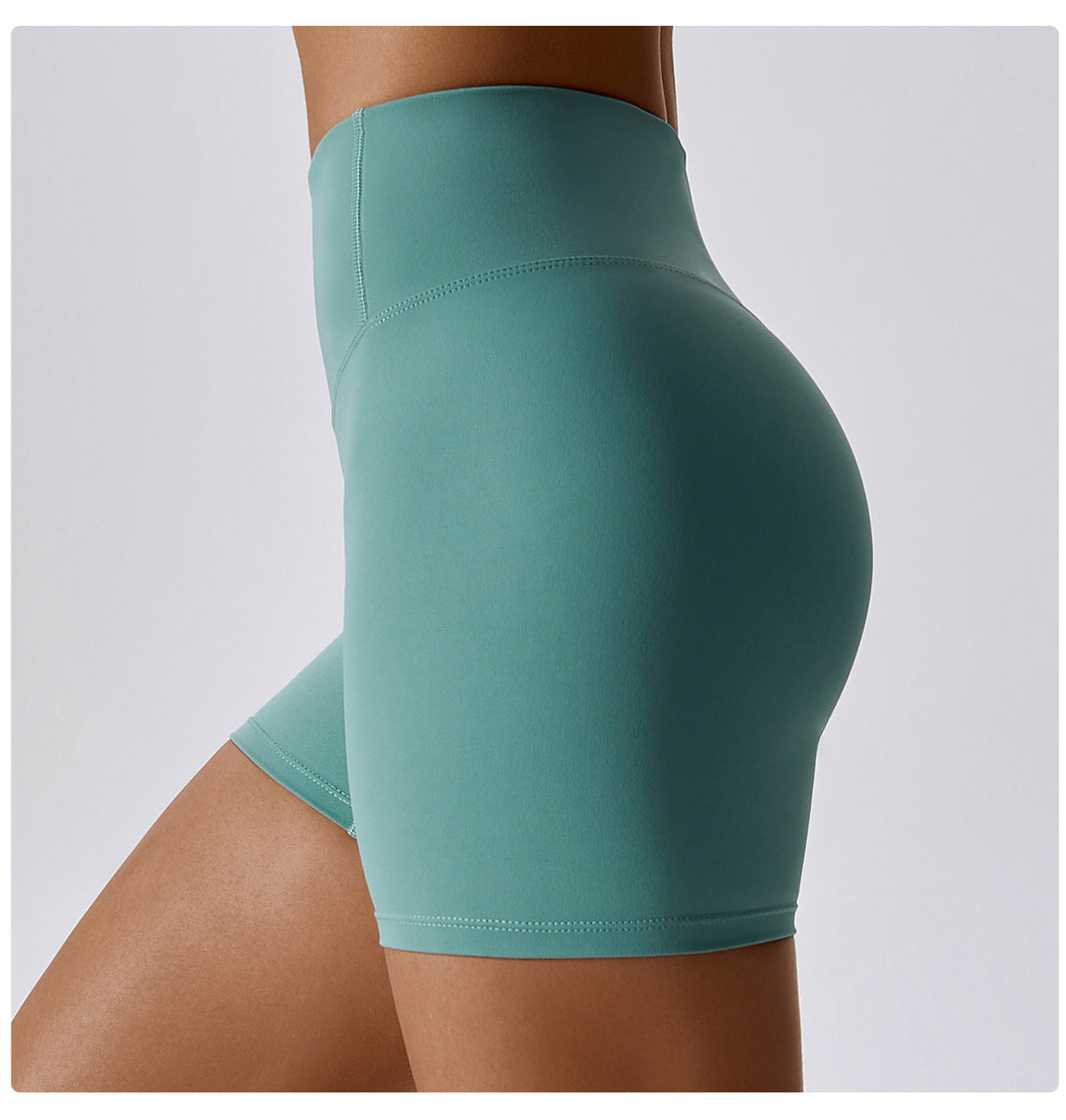 Short Leggings in Soft Teal