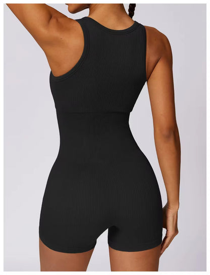 Short Yoga Suit in Advanced Black